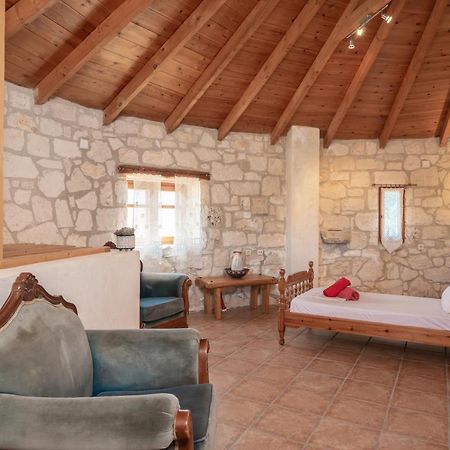 Gerakomylos Stone House Vasilikos  Ngoại thất bức ảnh