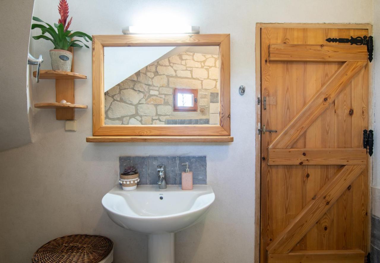Gerakomylos Stone House Vasilikos  Ngoại thất bức ảnh